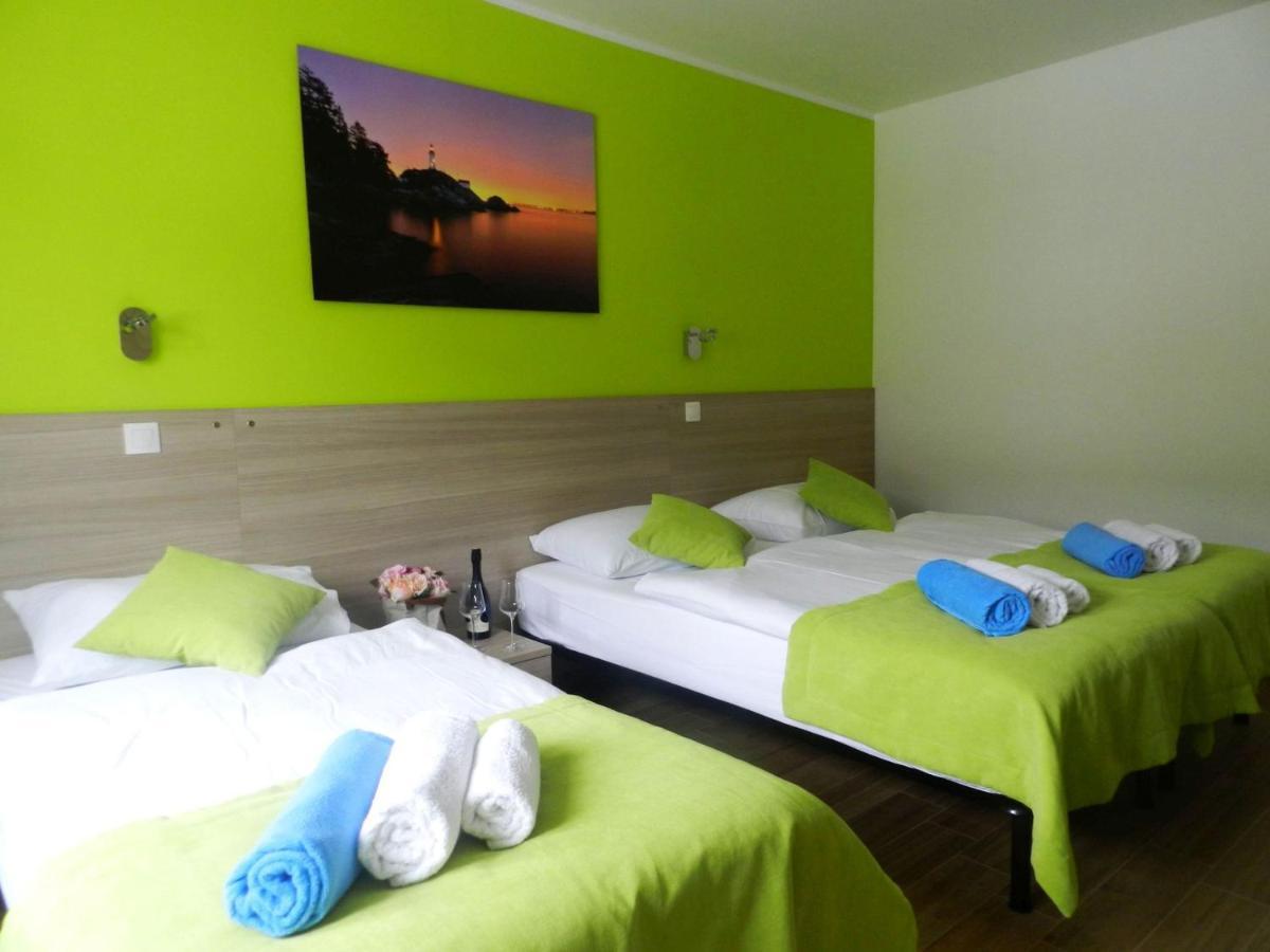 Yourcroatiaholiday - Villa With 6 Rooms Drenje  Buitenkant foto
