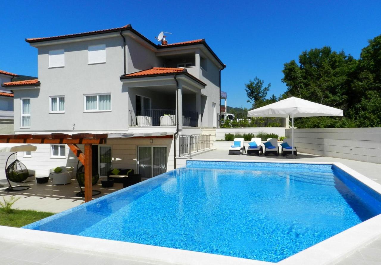 Yourcroatiaholiday - Villa With 6 Rooms Drenje  Buitenkant foto